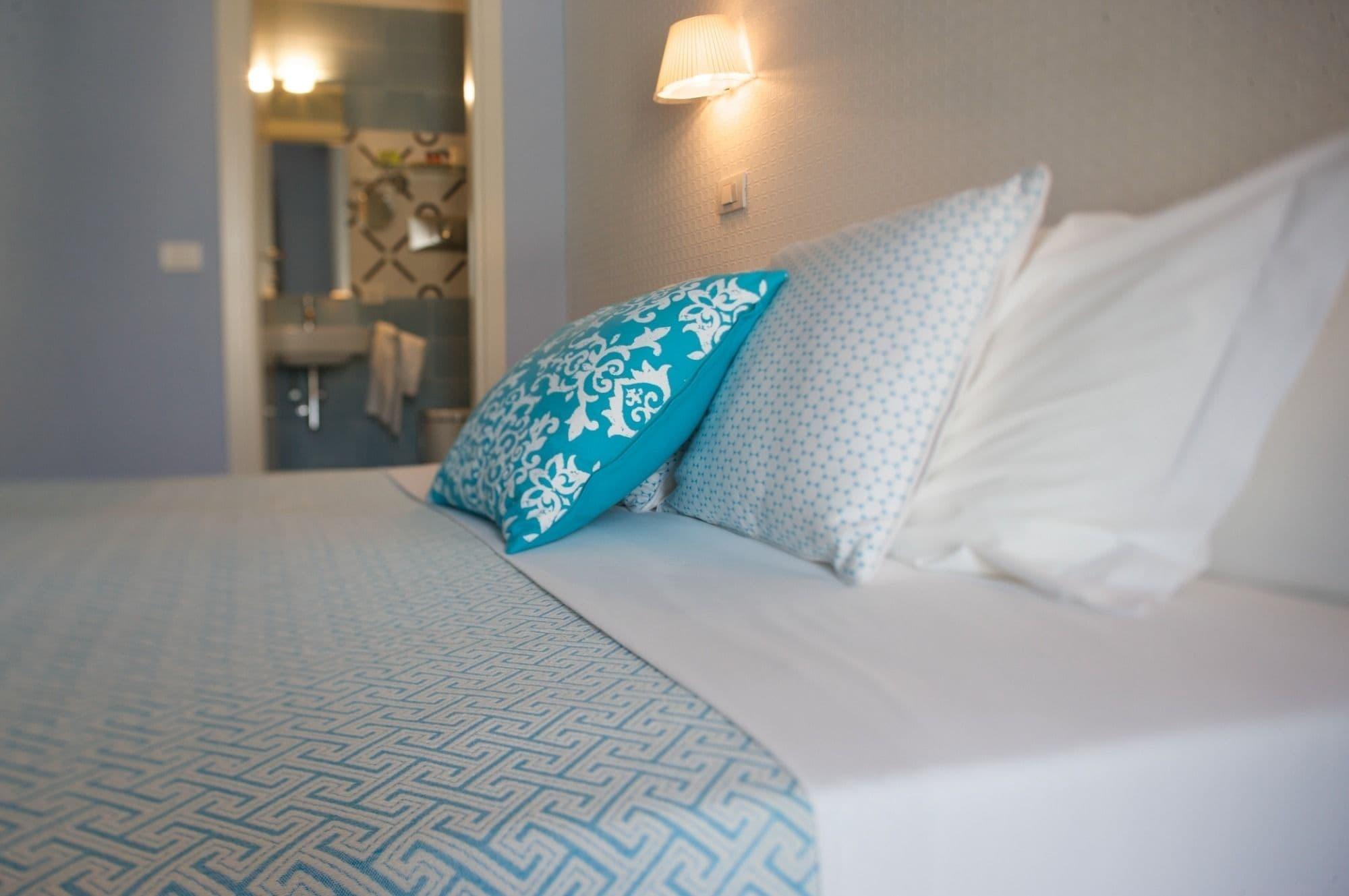 ナポリ B ＆ B アッティコ パルテノペオ Bed & Breakfast エクステリア 写真