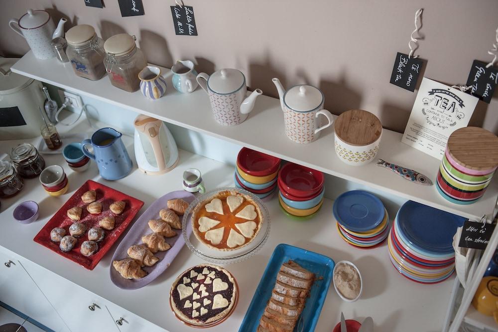 ナポリ B ＆ B アッティコ パルテノペオ Bed & Breakfast エクステリア 写真