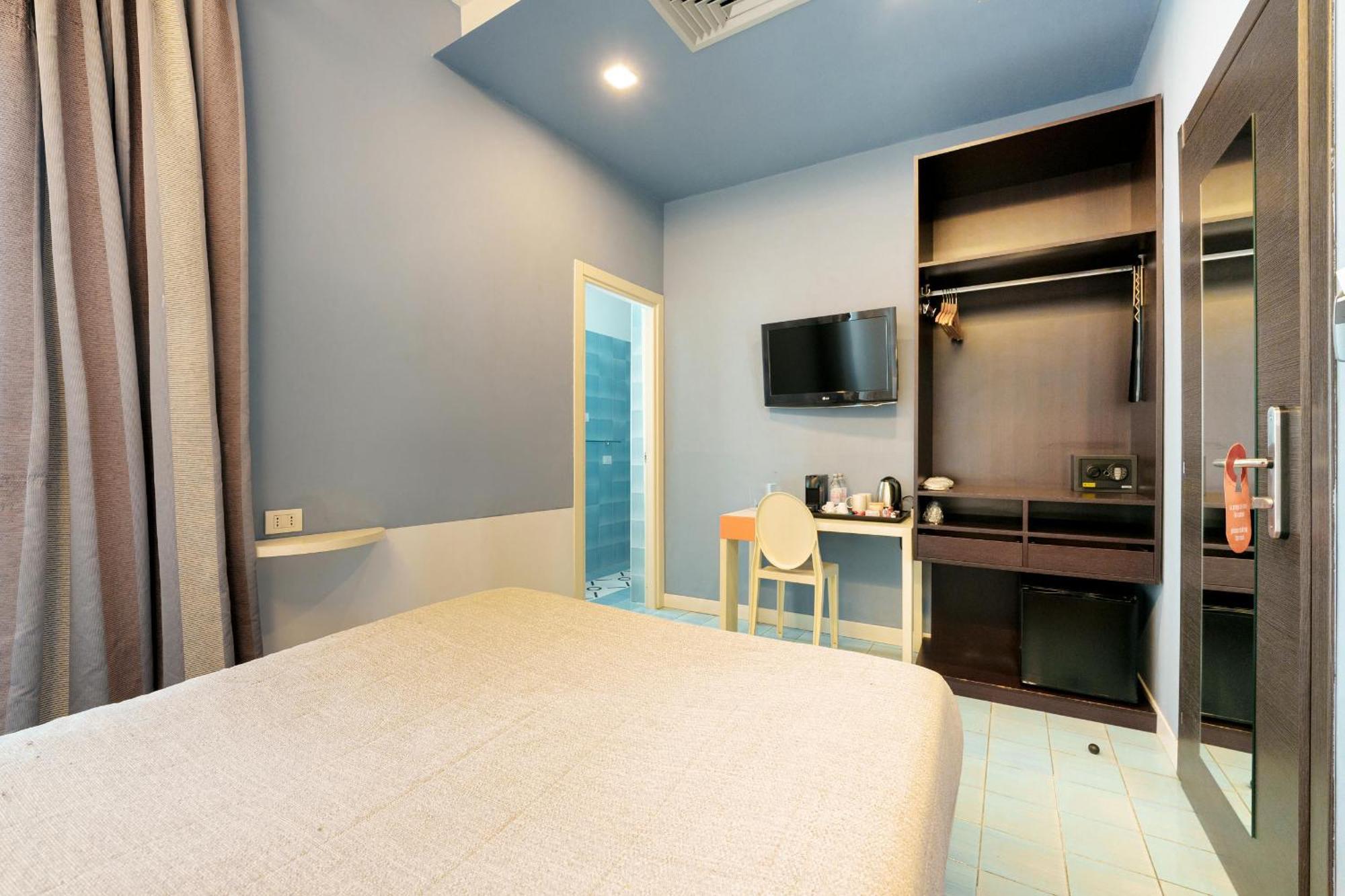 ナポリ B ＆ B アッティコ パルテノペオ Bed & Breakfast エクステリア 写真