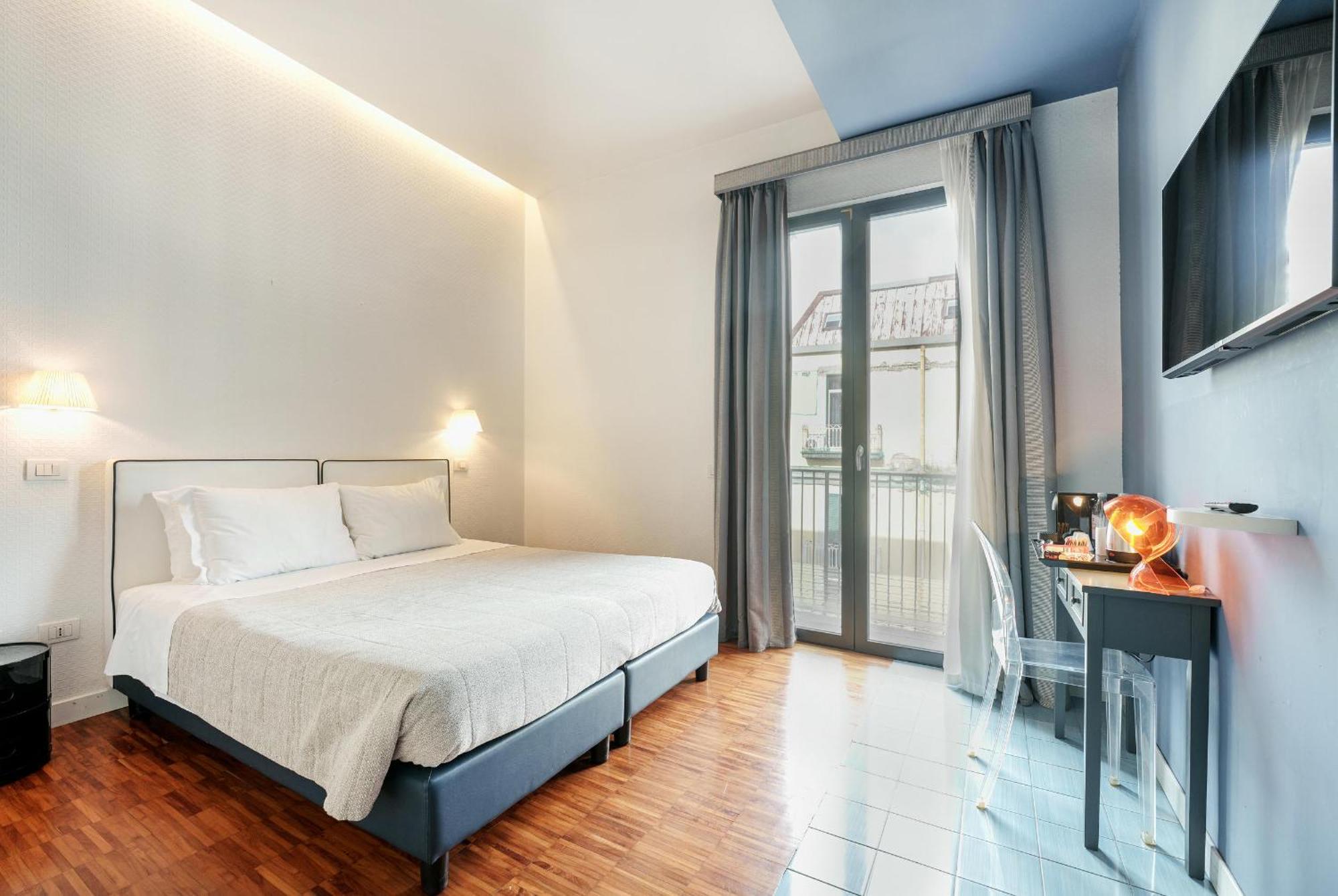 ナポリ B ＆ B アッティコ パルテノペオ Bed & Breakfast エクステリア 写真